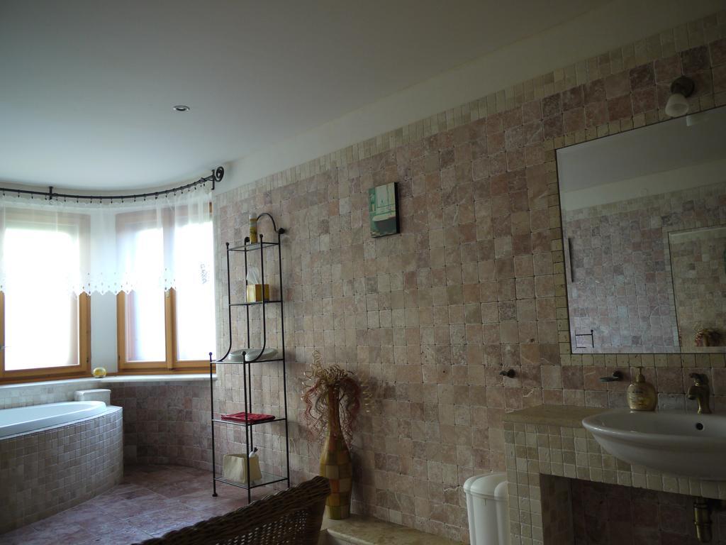 Apartmany Pemi Potstejn ภายนอก รูปภาพ
