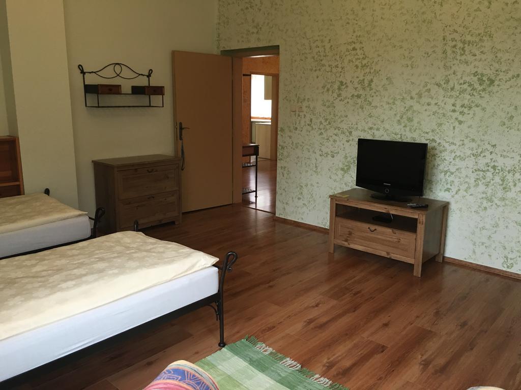 Apartmany Pemi Potstejn ภายนอก รูปภาพ